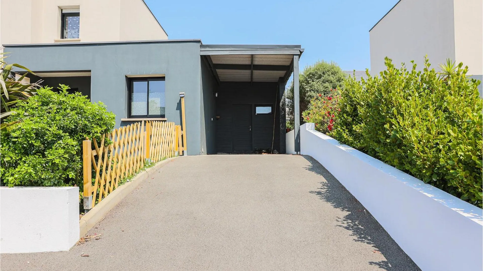 بيت للعطل 4 Bedroom Awesome Home In كلووار كارنووي فرنسا